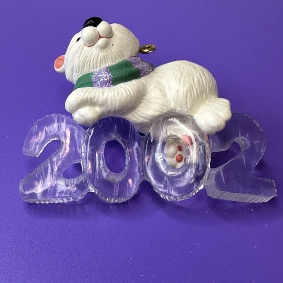 Hallmark Cool Decade 2002 Polar Bear Animal Figurines, Dated Discontinued VTG - Picture 4 of 4